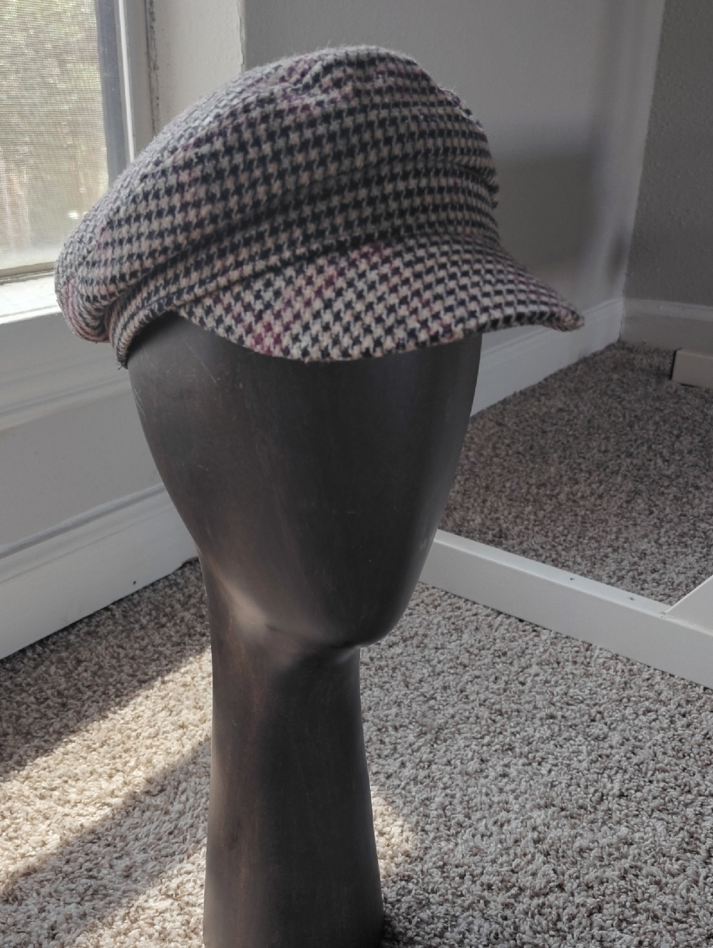 Nine West Tweed Newsboy Cap in Black, Cream & Pink